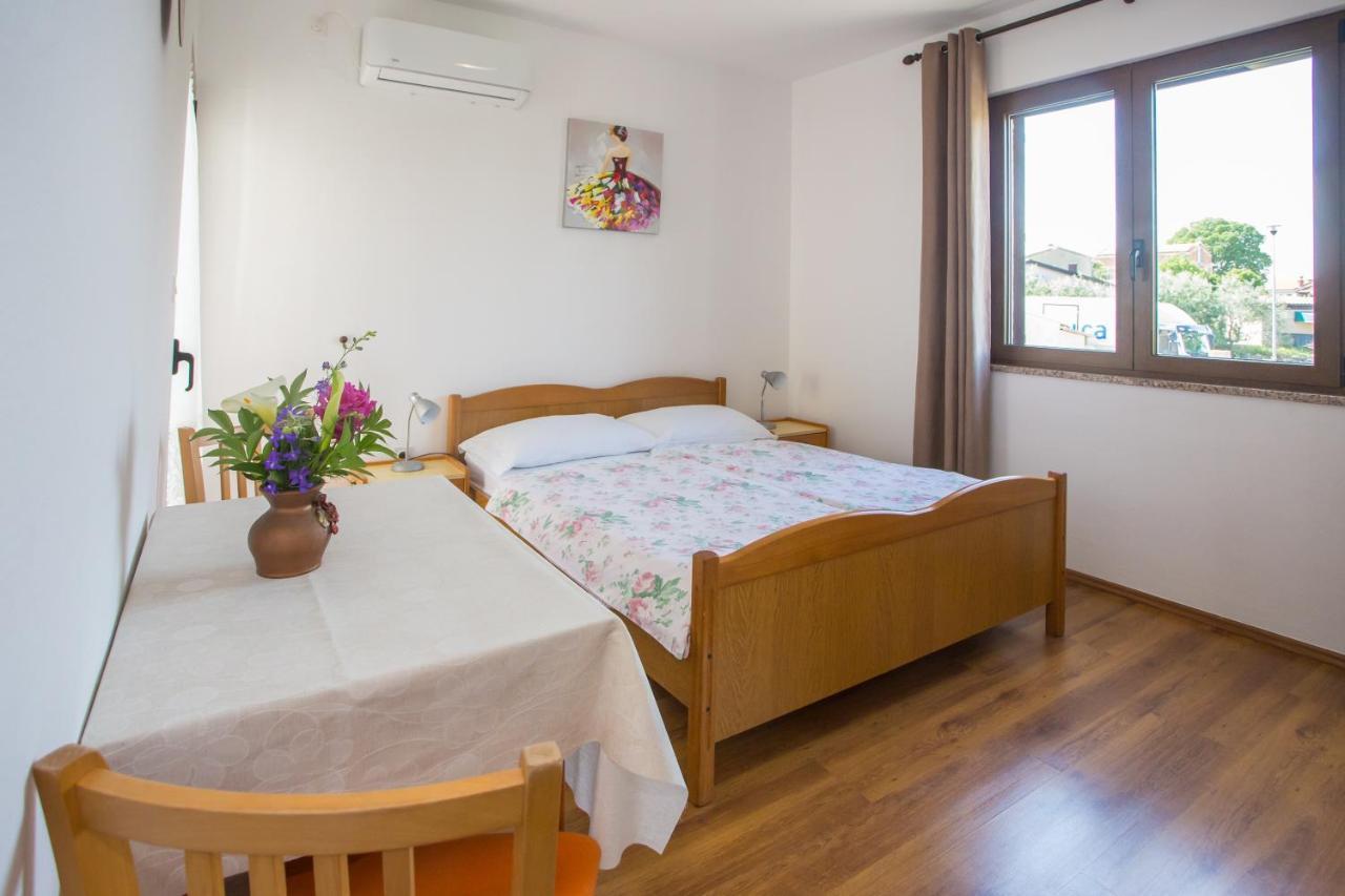 Apartment Anna 波雷奇 外观 照片